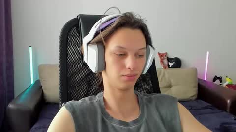 Ostin online show from February 27, 2026, 5:29 am