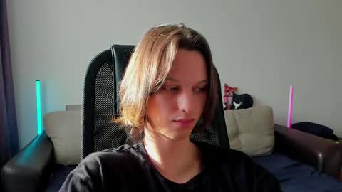 Ostin online show from April 20, 2026, 11:46 am