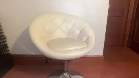 outofhisleague_ online show from November 13, 2025, 4:06 pm