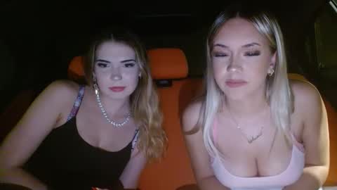 Julia  Bella online show from October 15, 2025, 2:55 am