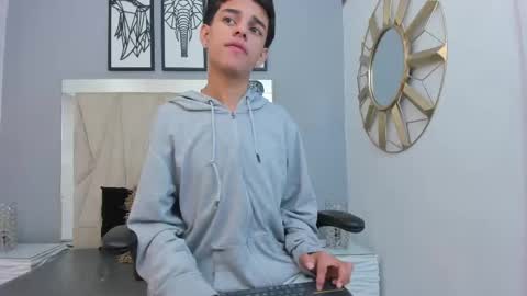 Snapshot of owen__johnson chatting on September 19, 2025, 11:55 am Owen Johnson online show from September 19, 2025, 11:55 am