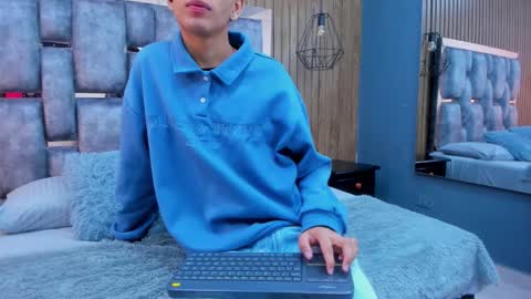 Snapshot of owen__johnson chatting on November 30, 2025, 11:47 am Owen Johnson online show from November 30, 2025, 11:47 am