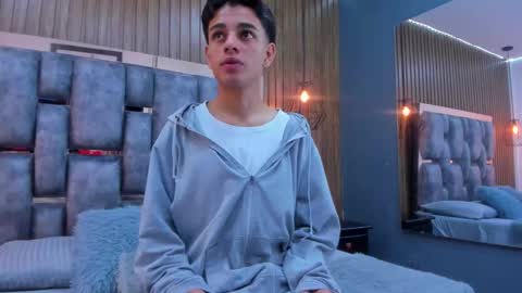 Snapshot of owen__johnson chatting on December 2, 2025, 11:48 am Owen Johnson online show from December 2, 2025, 11:48 am