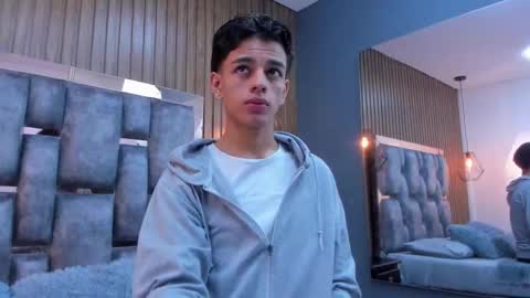 Snapshot of owen__johnson chatting on December 18, 2025, 11:38 am Owen Johnson online show from December 18, 2025, 11:38 am