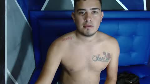 owen_hard_ online show from January 17, 2025, 12:42 am