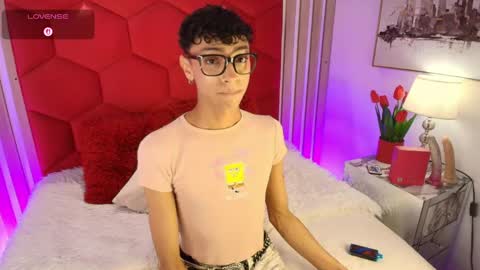 Owen online show from April 14, 2026, 3:01 am