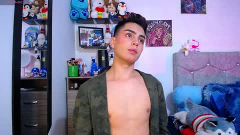 Owen  Independent model  online show from February 24, 2026, 7:17 am