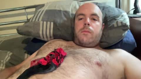 Owen2022 online show from April 22, 2026, 6:49 am