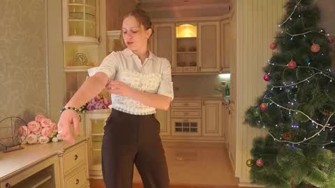 Call me Gabriela online show from December 19, 2025, 12:56 pm