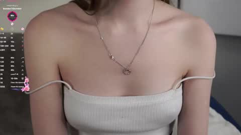 Caroline or just Lina online show from December 14, 2025, 1:22 am