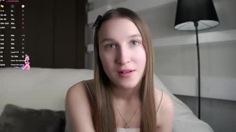 Caroline or just Lina online show from December 17, 2025, 1:33 am