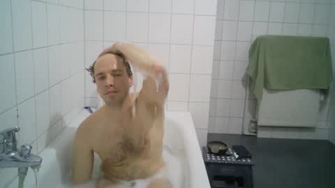 ozztron online show from February 28, 2025, 6:09 pm