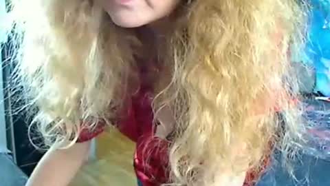 Ozzy Helen online show from January 7, 2025, 7:59 pm