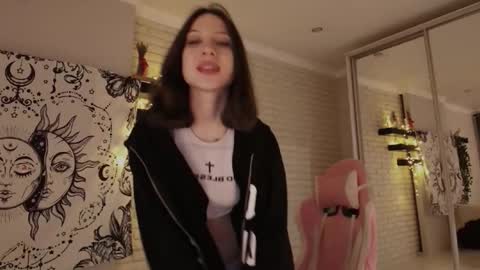 Snapshot of p0rsche911 chatting on December 26, 2024, 8:00 pm Alice online show from December 26, 2024, 8:00 pm