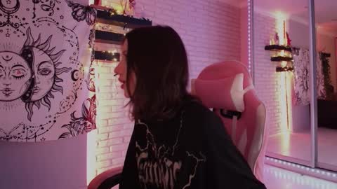 Snapshot of p0rsche911 chatting on December 27, 2024, 6:10 pm Alice online show from December 27, 2024, 6:10 pm