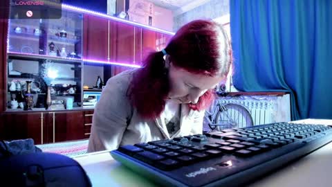 Ella online show from February 4, 2025, 7:07 am