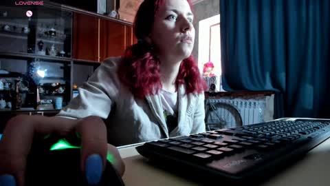 Ella online show from February 4, 2025, 11:27 am