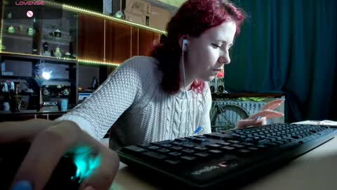 Ella online show from February 6, 2025, 7:56 am