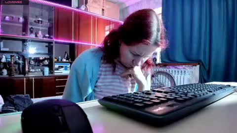 Ella online show from February 18, 2025, 6:26 am