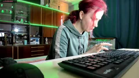 Ella online show from March 2, 2025, 10:45 am