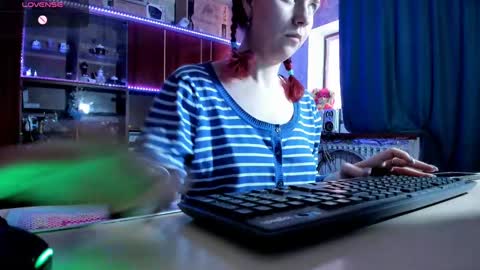 Ella online show from March 9, 2025, 9:46 am