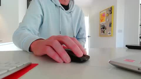 pablo19692017 online show from April 20, 2026, 8:50 am