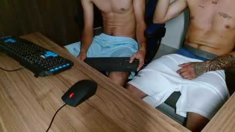 pablo_bigcock24 online show from June 12, 2026, 5:39 am
