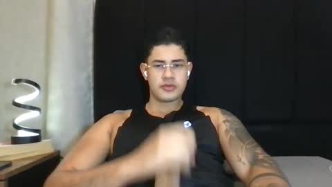 Javi    online show from May 15, 2026, 9:05 am