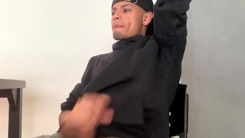 LoneWolf online show from November 1, 2025, 5:37 pm