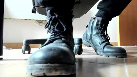 Pablo Meness online show from January 19, 2026, 9:57 am