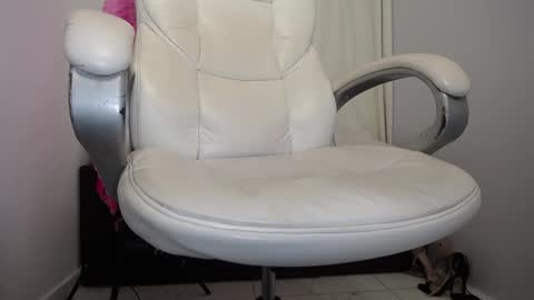 paiperhalliwey online show from February 7, 2025, 5:52 am