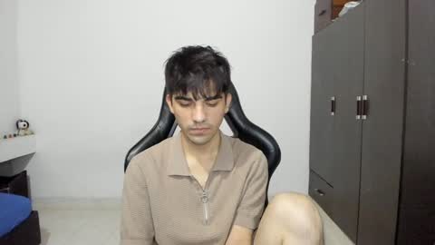 pakun_ online show from December 19, 2024, 4:13 am