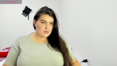 Mia online show from January 20, 2025, 2:01 am