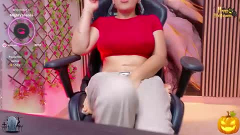 Pam online show from October 31, 2025, 7:26 pm