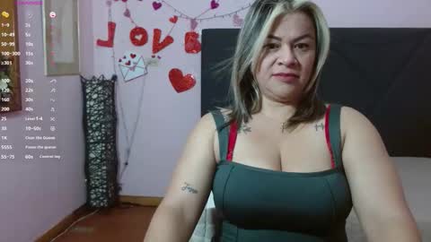 pamela_echeverria online show from May 26, 2026, 11:17 am