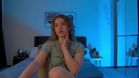 Snapshot of pamelablair chatting on March 4, 2025, 5:42 am Pamela Blair online show from March 4, 2025, 5:42 am
