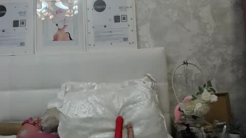 Pamella online show from November 5, 2025, 12:27 pm