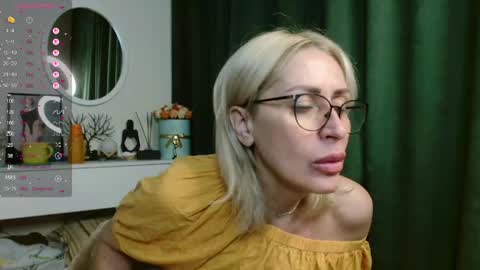 Snapshot of pamellamurphy chatting on June 6, 2026, 11:53 pm pamellamurphy online show from June 6, 2026, 11:53 pm