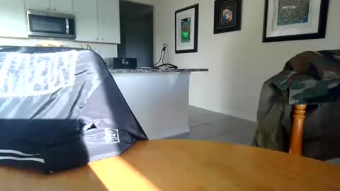 Snapshot of pamelonaa chatting on October 7, 2025, 12:24 pm PAMELONAA online show from October 7, 2025, 12:24 pm