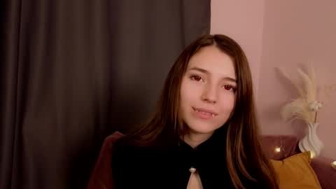 daniella online show from October 31, 2025, 7:37 pm