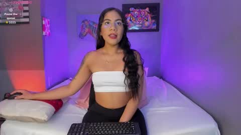 Pammela online show from September 26, 2025, 5:28 pm