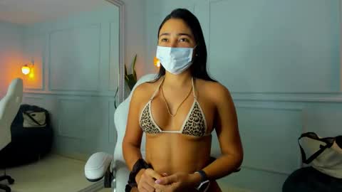 pamplemusa_ online show from February 14, 2026, 12:13 pm