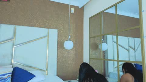 pamplemusa_ online show from April 10, 2026, 11:37 am