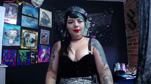       online show from March 12, 2025, 7:06 pm