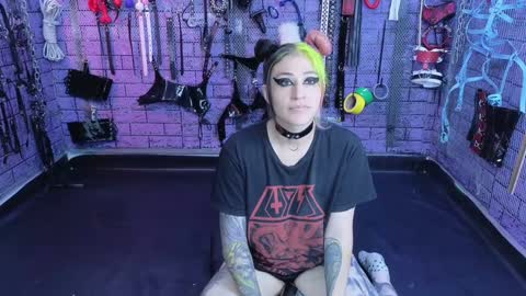 PandoraNez online show from December 22, 2024, 11:20 pm