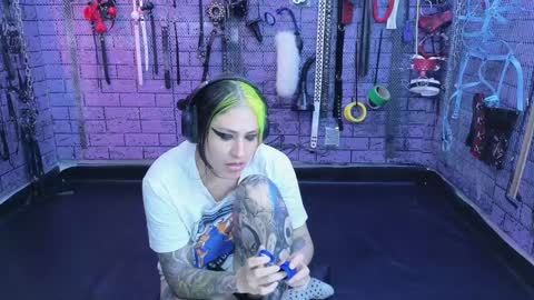 PandoraNez online show from December 24, 2024, 7:06 am