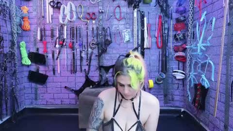 PandoraNez online show from February 3, 2025, 4:41 pm