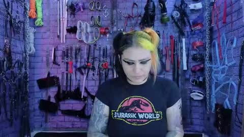 PandoraNez online show from October 2, 2025, 6:53 am