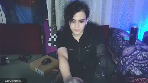 Snapshot of panther_cap chatting on December 16, 2025, 11:21 pm In bio online show from December 16, 2025, 11:21 pm