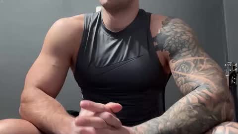 Snapshot of panther_style chatting on February 5, 2026, 1:05 pm Oleg online show from February 5, 2026, 1:05 pm